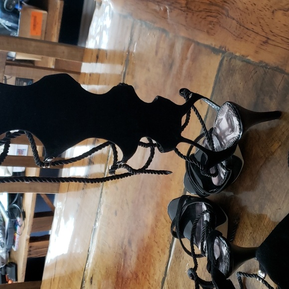 SEXY/SASSY HEELS 👠 😍 - Picture 3 of 7